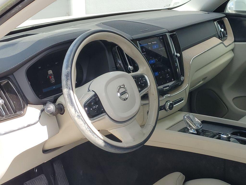 used 2022 Volvo XC60 car, priced at $33,990