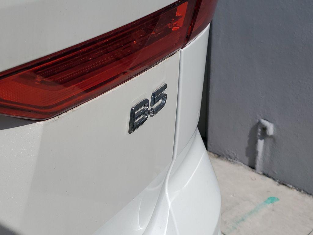 used 2022 Volvo XC60 car, priced at $33,990
