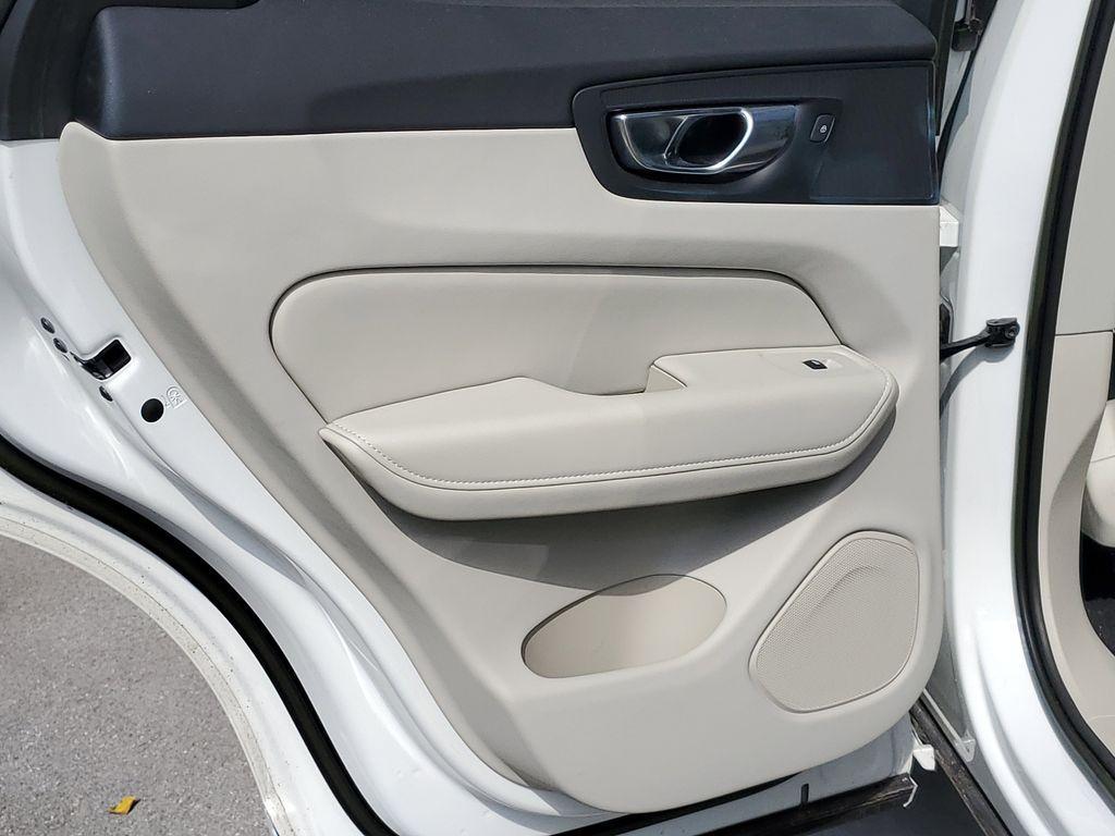 used 2022 Volvo XC60 car, priced at $33,990