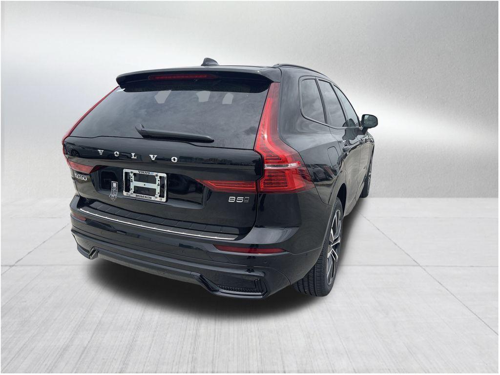 new 2025 Volvo XC60 car, priced at $52,275