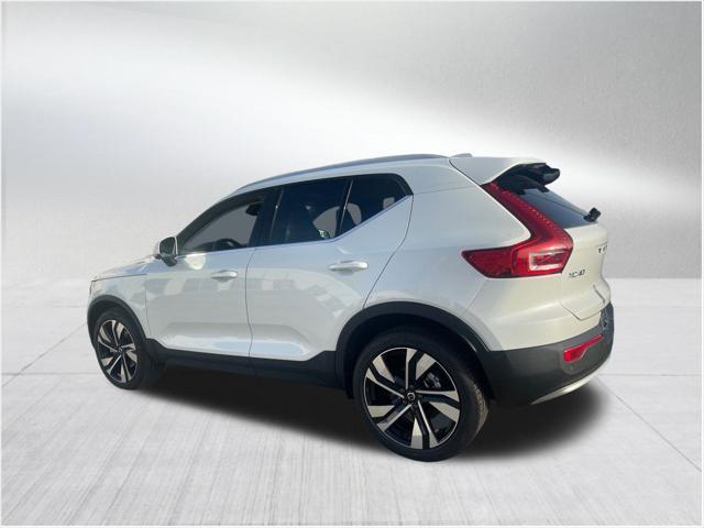 new 2024 Volvo XC40 car, priced at $42,230