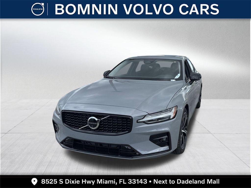 new 2025 Volvo S60 car, priced at $47,015