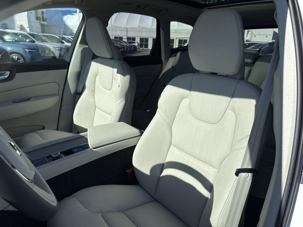new 2025 Volvo XC60 Plug-In Hybrid car, priced at $66,260