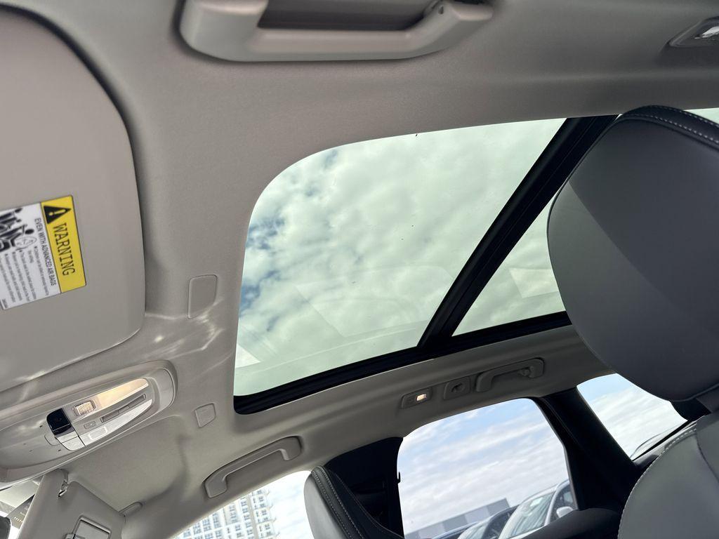 new 2025 Volvo XC60 Plug-In Hybrid car, priced at $69,895