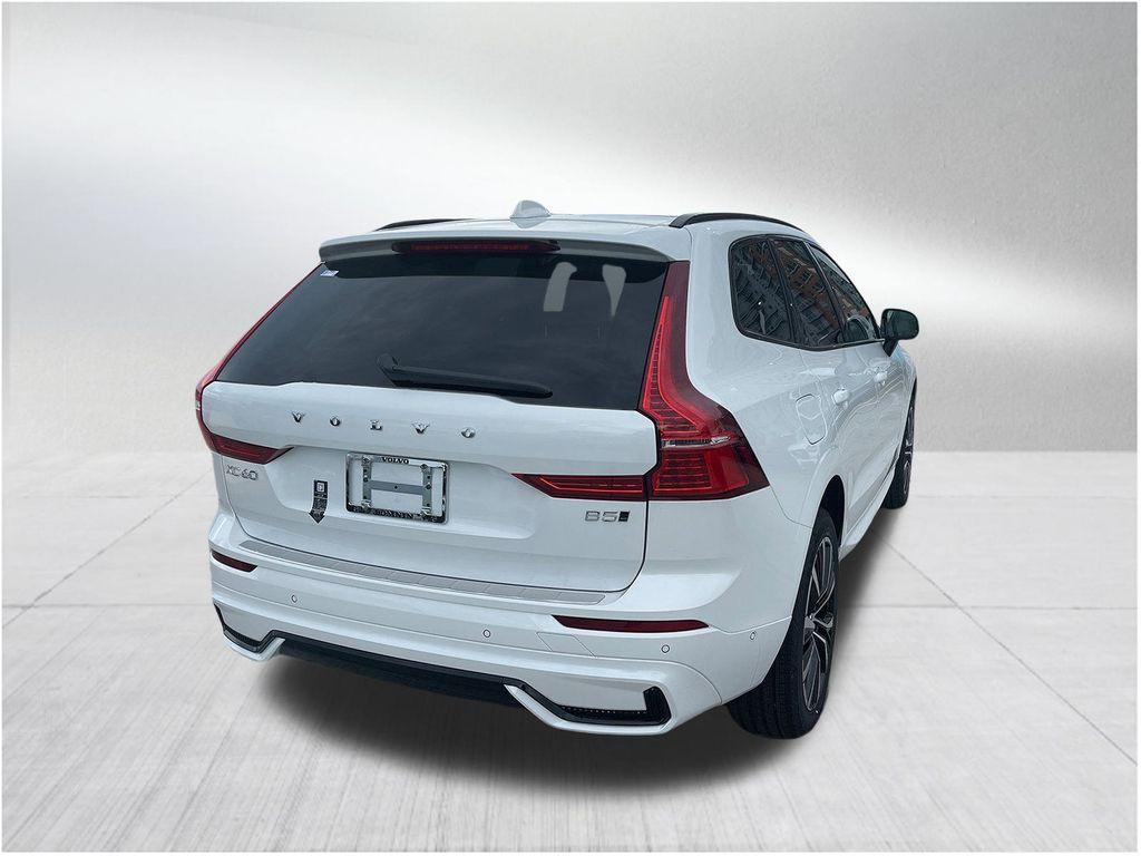 new 2025 Volvo XC60 car, priced at $50,835