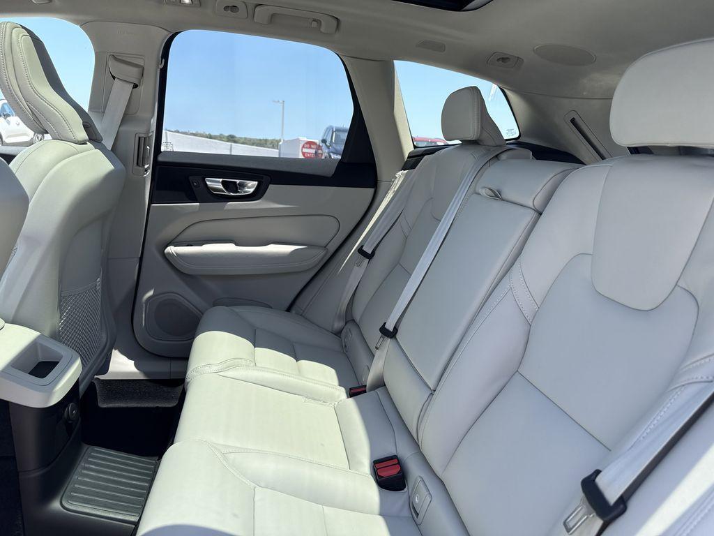 new 2025 Volvo XC60 Plug-In Hybrid car, priced at $69,735