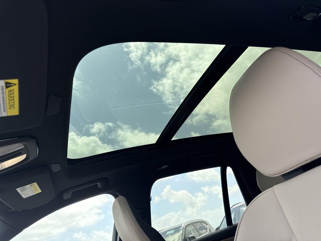 new 2025 Volvo XC90 car, priced at $60,545
