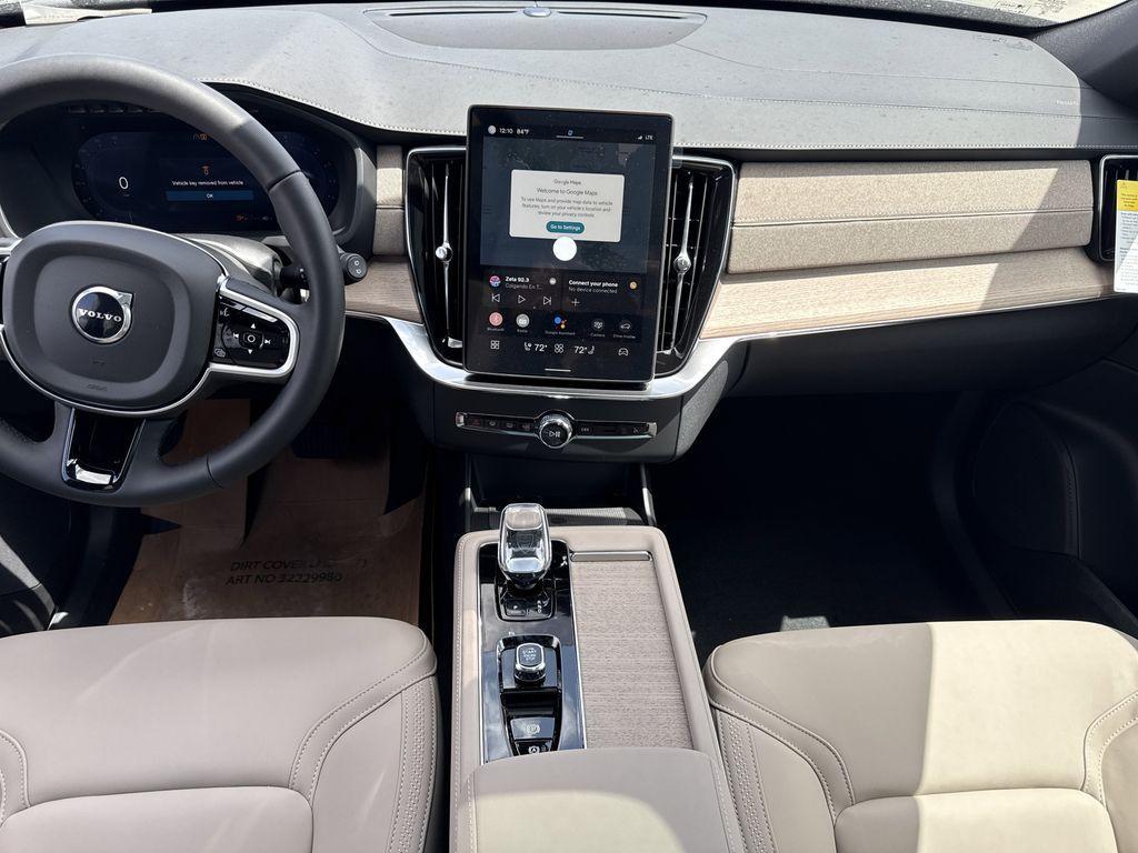 new 2025 Volvo XC90 car, priced at $60,545