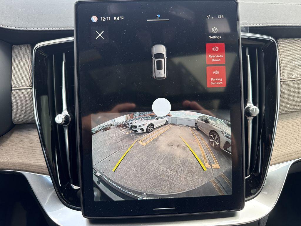 new 2025 Volvo XC90 car, priced at $60,545