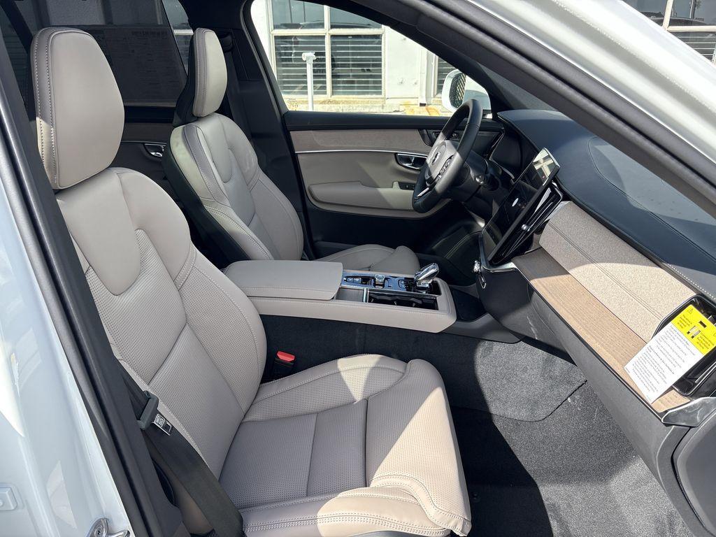 new 2026 Volvo XC90 car, priced at $71,655