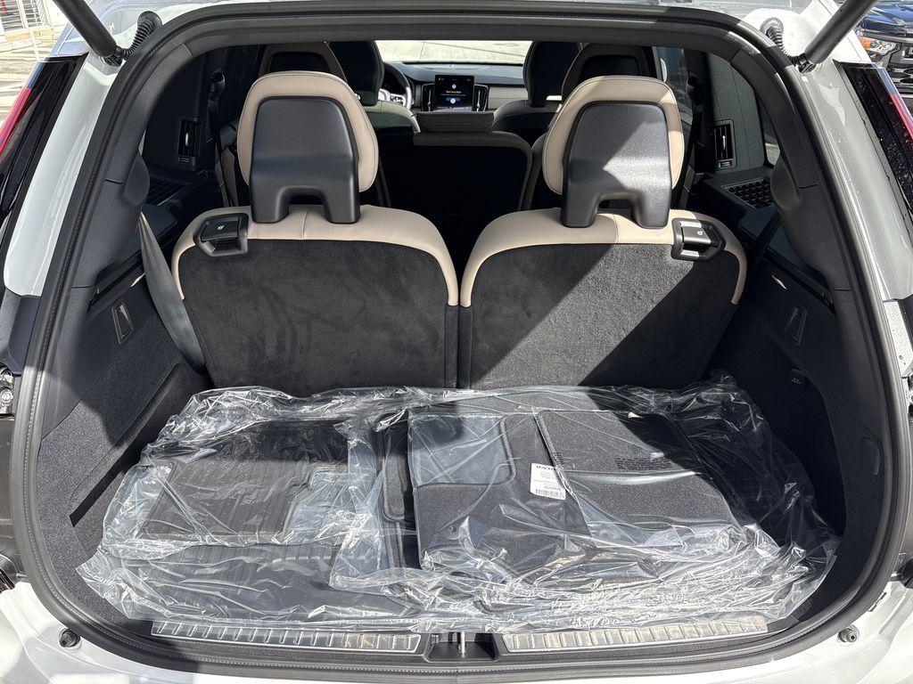 new 2026 Volvo XC90 car, priced at $71,655