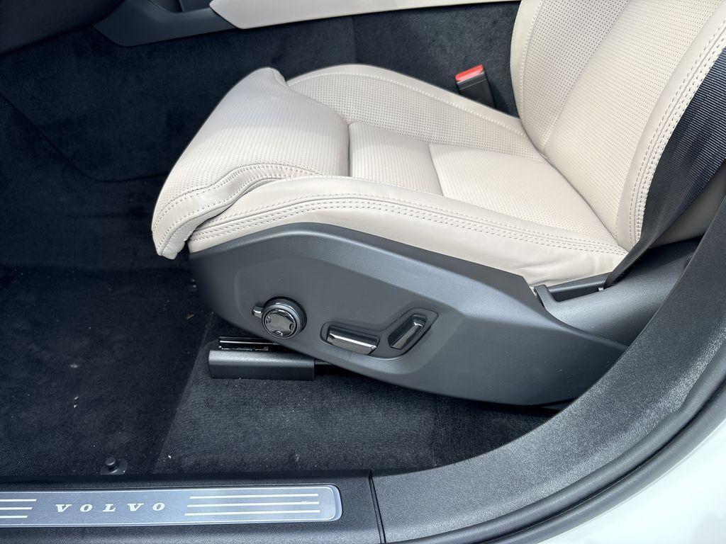 new 2026 Volvo XC90 car, priced at $71,655