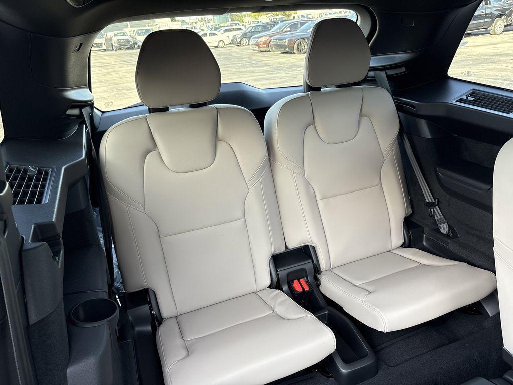 new 2026 Volvo XC90 Plug-In Hybrid car, priced at $78,375