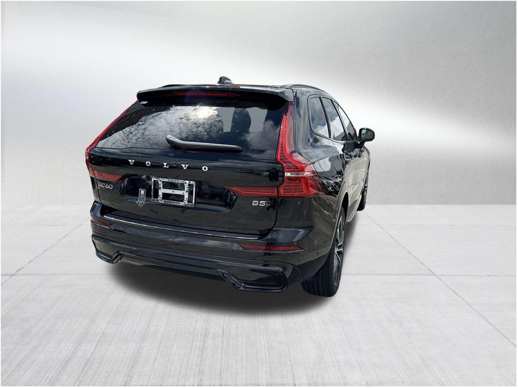 new 2025 Volvo XC60 car, priced at $52,585