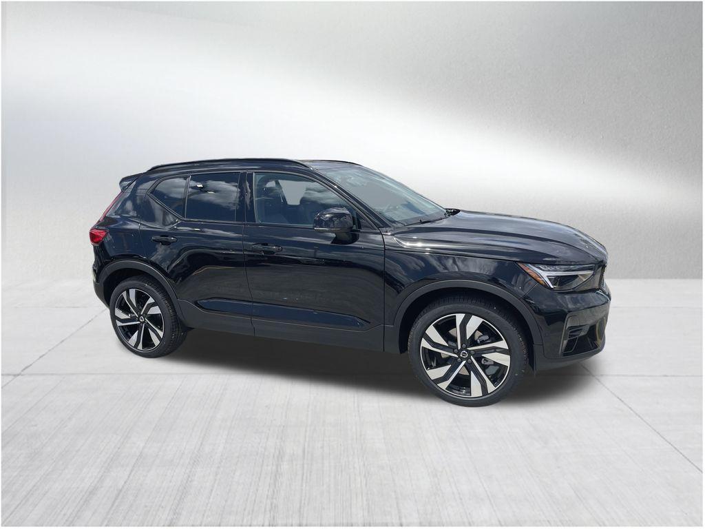 new 2025 Volvo XC40 car, priced at $49,715