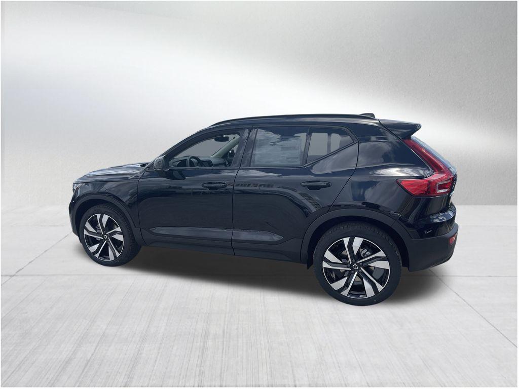 new 2025 Volvo XC40 car, priced at $49,715