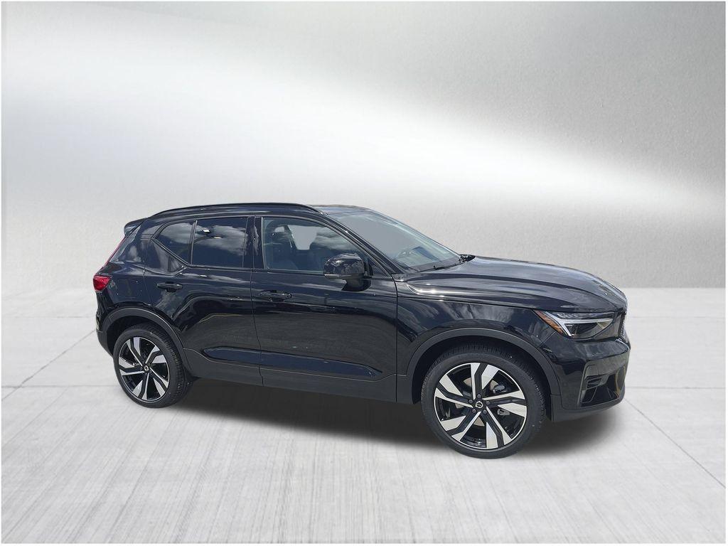 new 2025 Volvo XC40 car, priced at $48,215