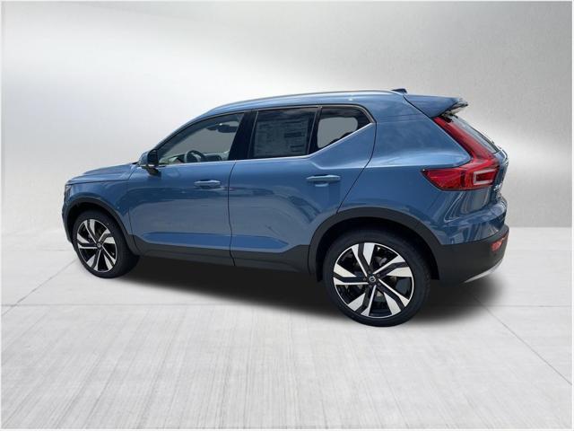 new 2024 Volvo XC40 car, priced at $41,055