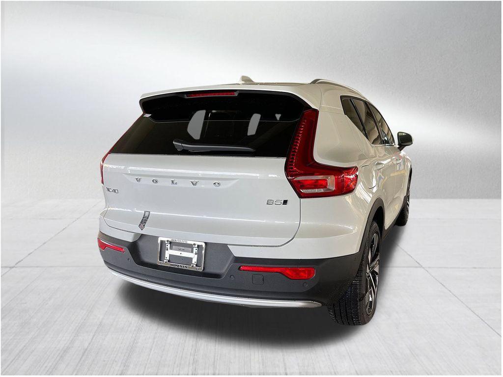 new 2025 Volvo XC40 car, priced at $47,040