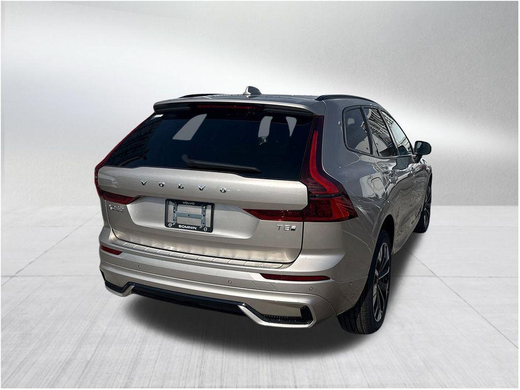 new 2026 Volvo XC60 Plug-In Hybrid car, priced at $66,285