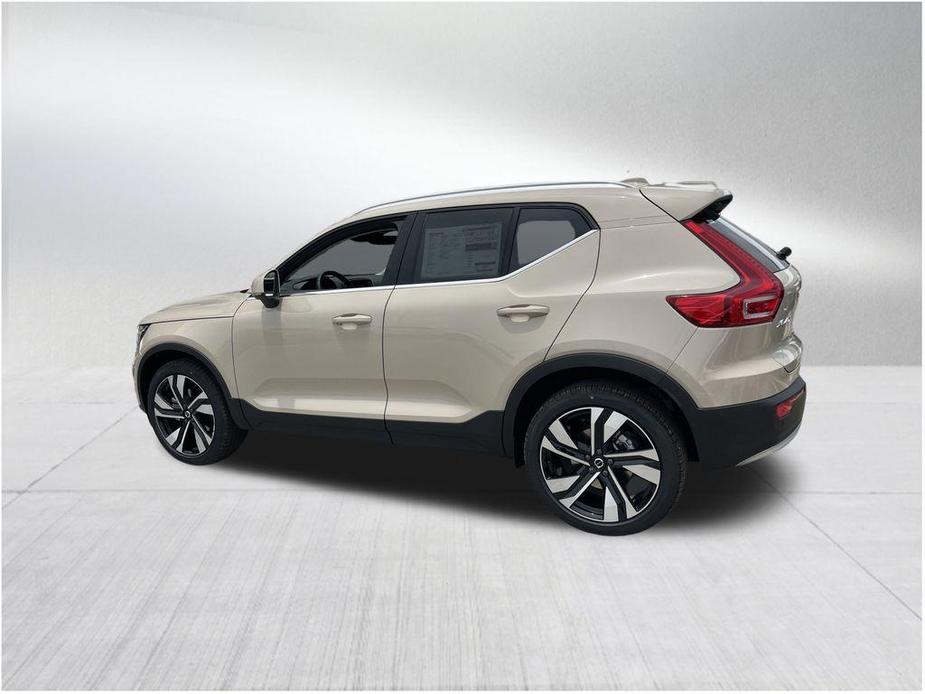 new 2025 Volvo XC40 car, priced at $48,190