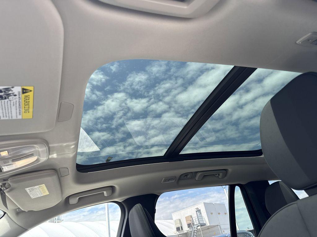 new 2025 Volvo XC90 car, priced at $67,655