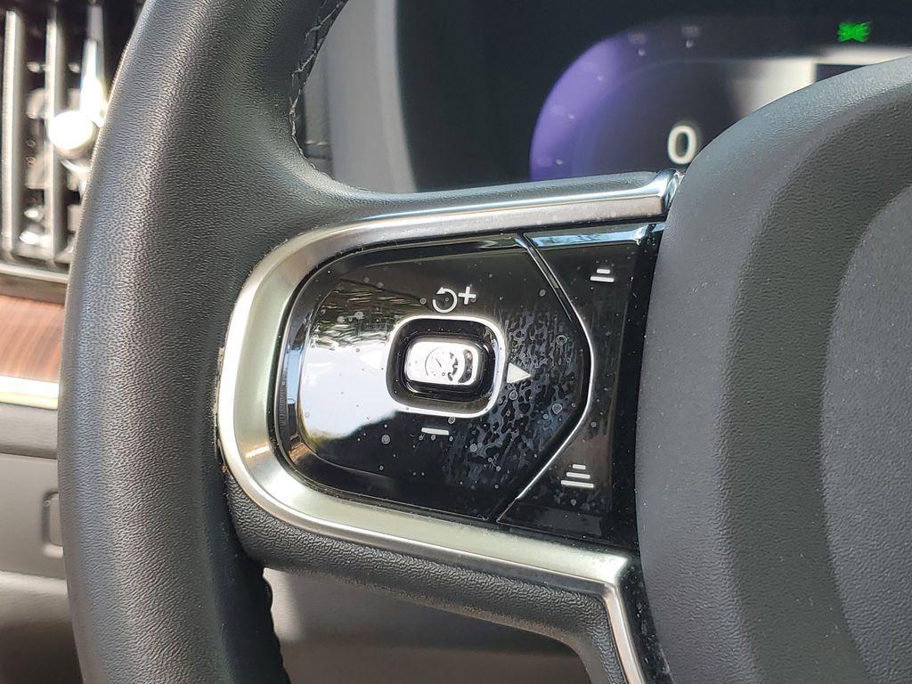 used 2023 Volvo XC60 car, priced at $38,490