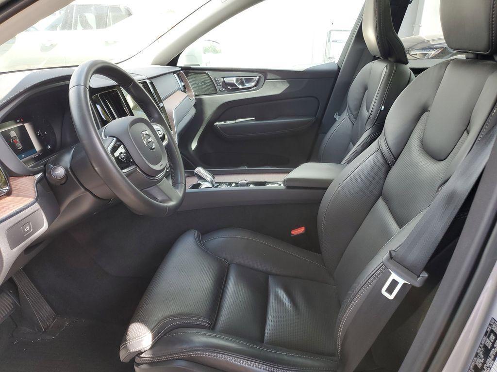 used 2023 Volvo XC60 car, priced at $38,490