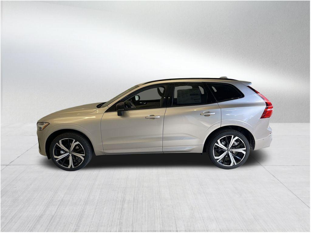 new 2025 Volvo XC60 car, priced at $59,025