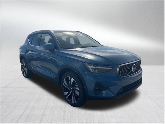 new 2023 Volvo XC40 car, priced at $32,645