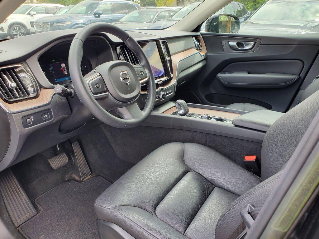 used 2022 Volvo XC60 car, priced at $31,490