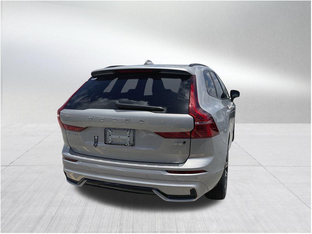 new 2025 Volvo XC60 car, priced at $50,970