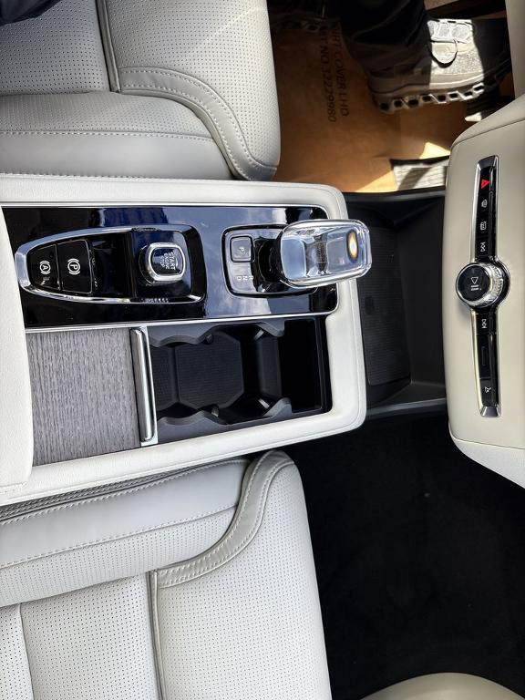 new 2026 Volvo XC90 car, priced at $71,655