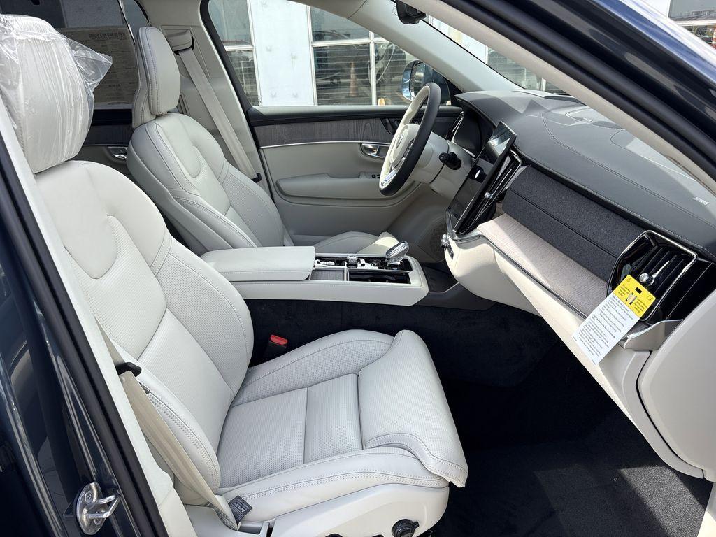 new 2026 Volvo XC90 car, priced at $71,655