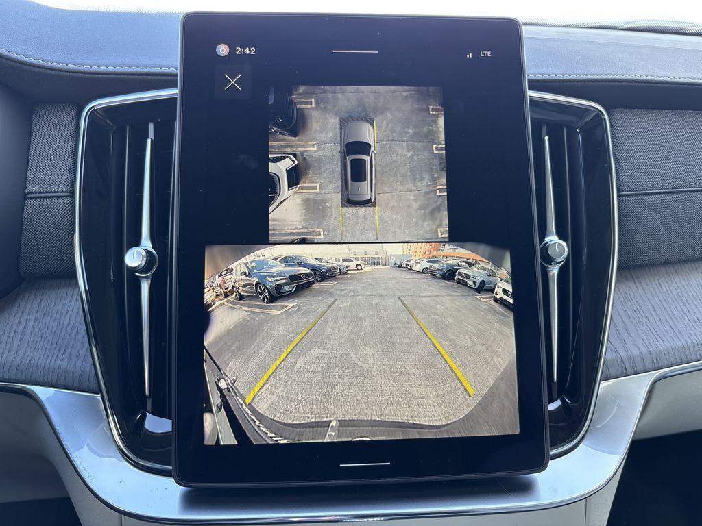 new 2026 Volvo XC90 Plug-In Hybrid car, priced at $81,195