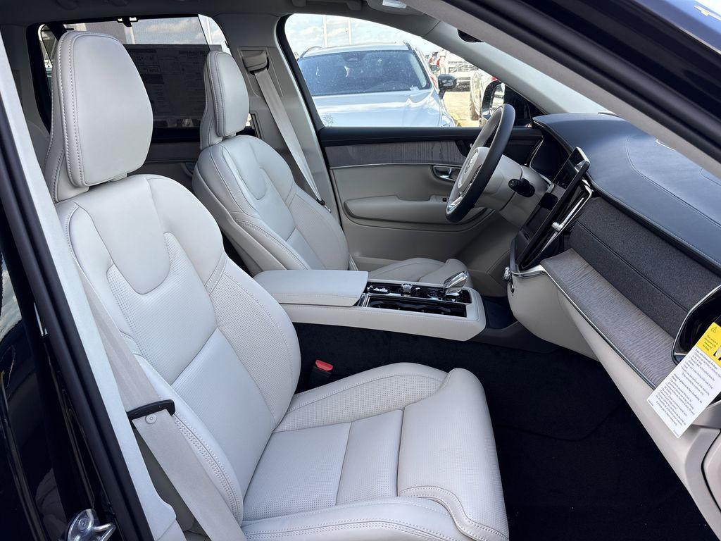 new 2026 Volvo XC90 Plug-In Hybrid car, priced at $81,195