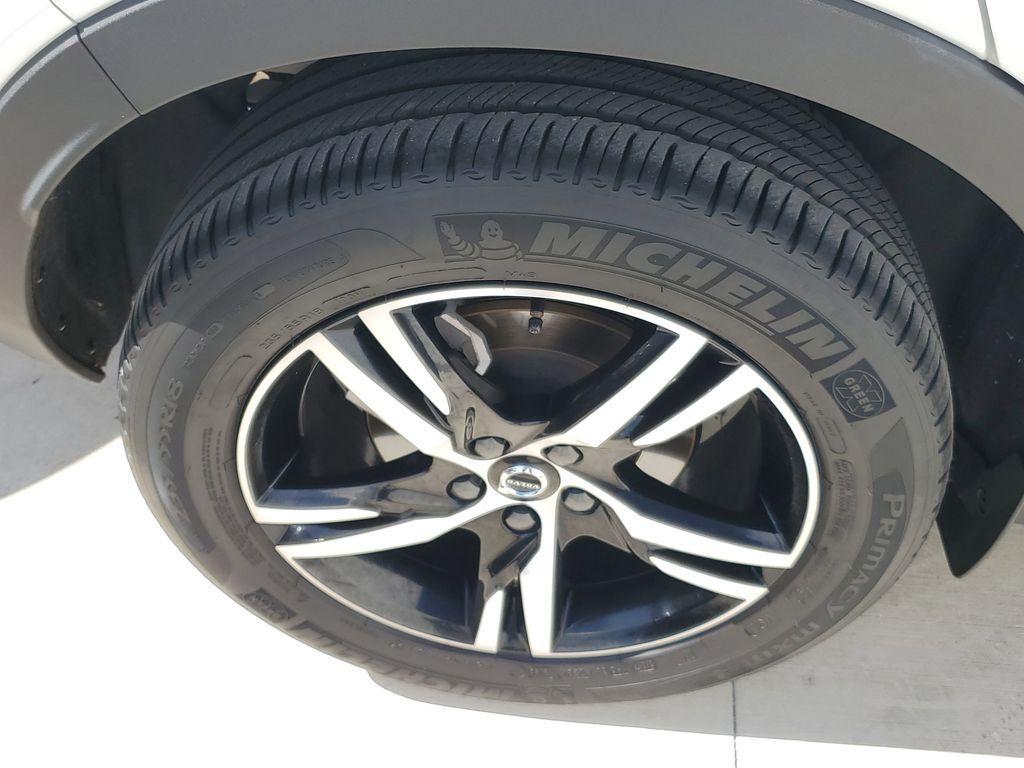 used 2024 Volvo XC40 car, priced at $26,990