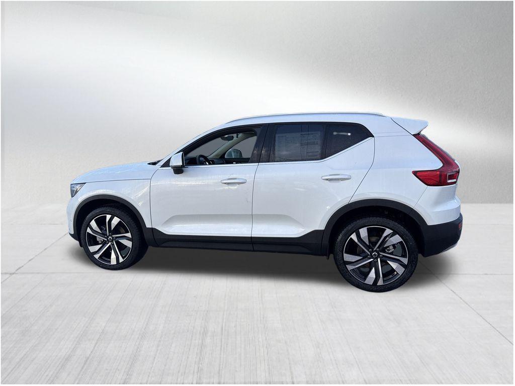 new 2025 Volvo XC40 car, priced at $48,290