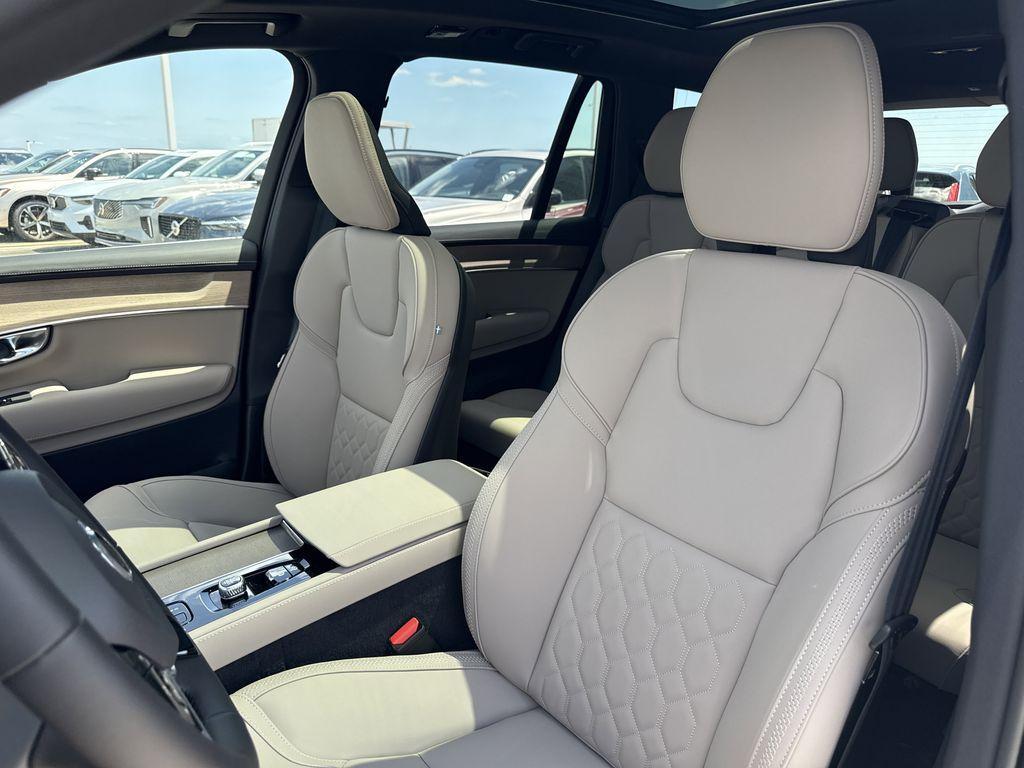 new 2025 Volvo XC90 Plug-In Hybrid car, priced at $78,805