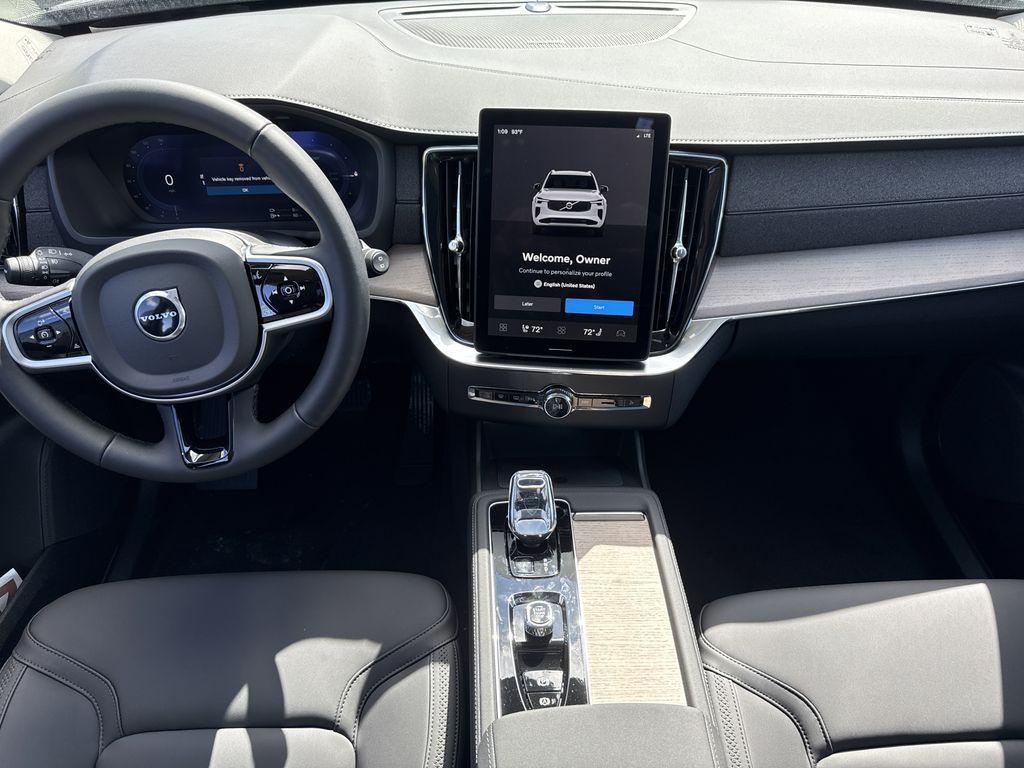 new 2025 Volvo XC90 Plug-In Hybrid car, priced at $78,805