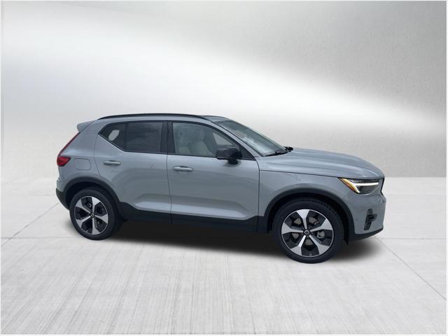 new 2025 Volvo XC40 car, priced at $46,815