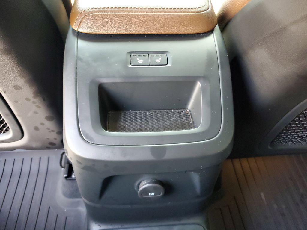 used 2024 Volvo XC60 Recharge Plug-In Hybrid car, priced at $41,490