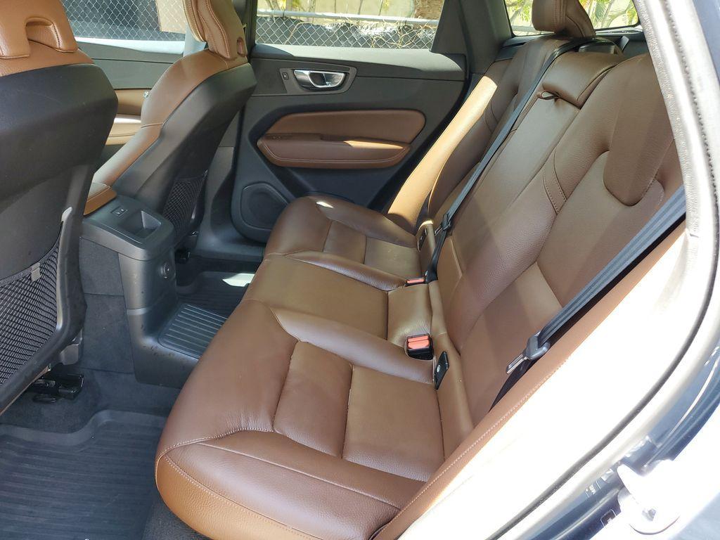 used 2024 Volvo XC60 Recharge Plug-In Hybrid car, priced at $41,490