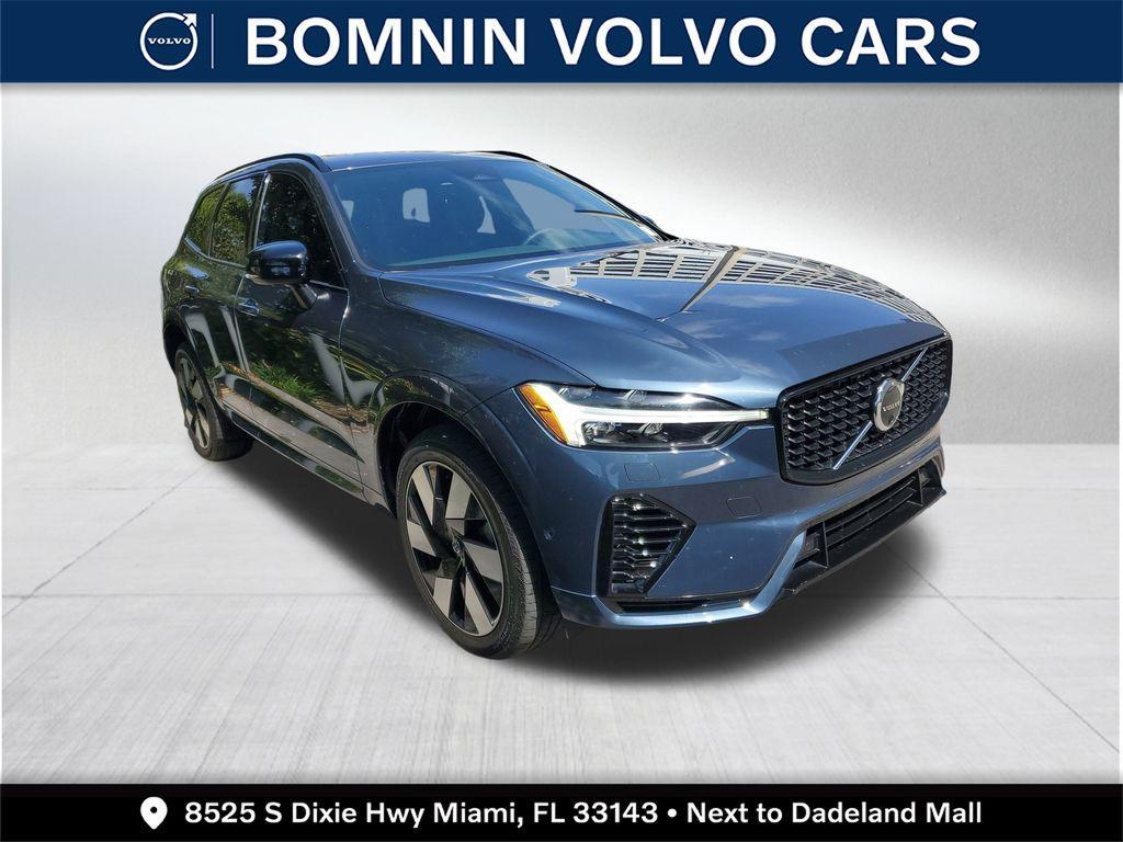 used 2024 Volvo XC60 Recharge Plug-In Hybrid car, priced at $42,490