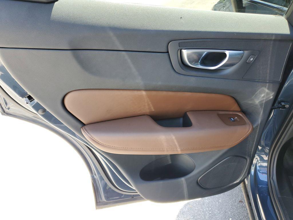 used 2024 Volvo XC60 Recharge Plug-In Hybrid car, priced at $41,490
