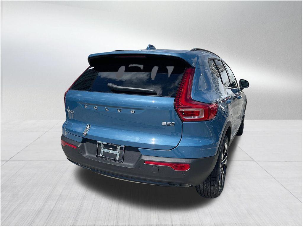 new 2025 Volvo XC40 car, priced at $48,215