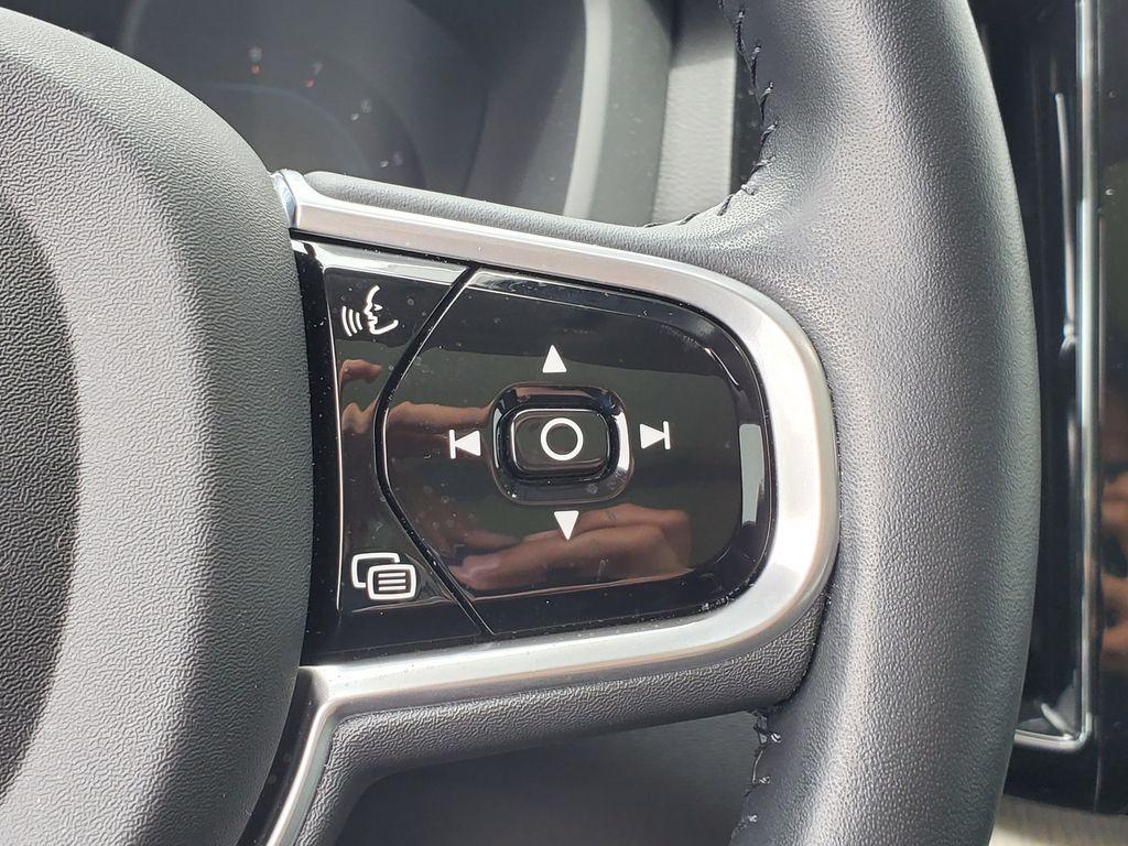 used 2022 Volvo XC60 car, priced at $36,990