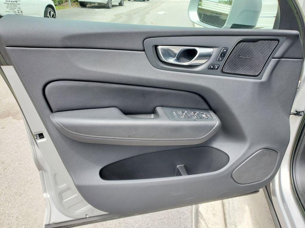 used 2022 Volvo XC60 car, priced at $36,990