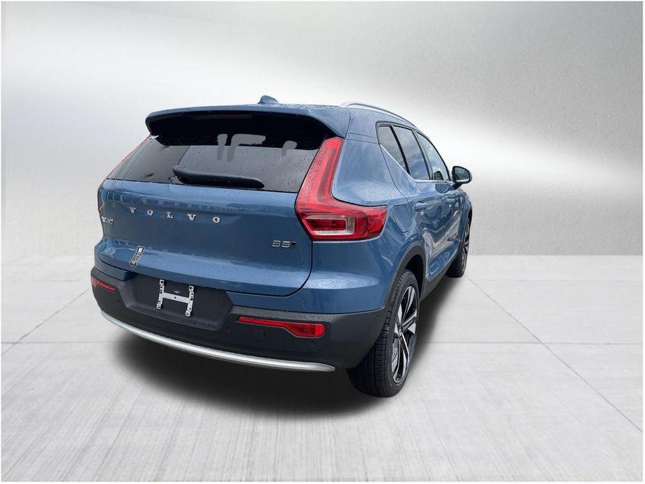 new 2025 Volvo XC40 car, priced at $46,770