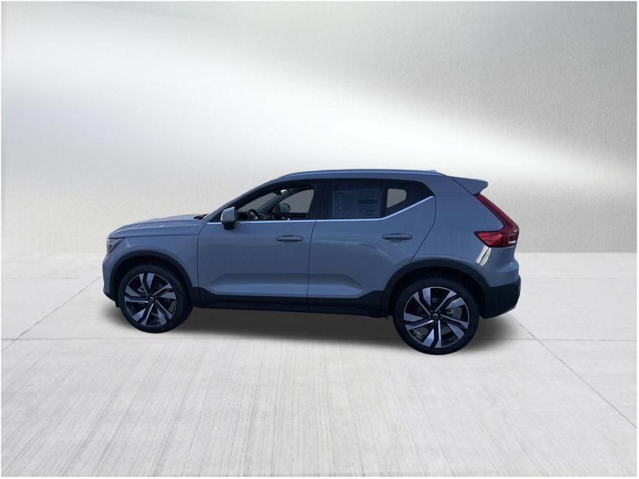 new 2025 Volvo XC40 car, priced at $48,290